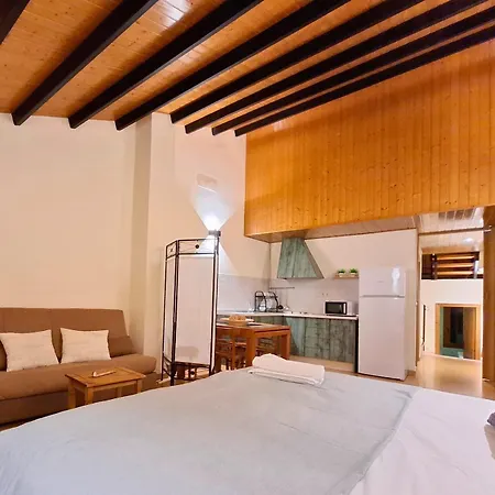 - Castillo, Senderos Y Sabores Holiday home